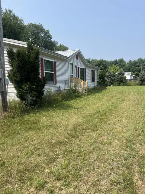2971 165th Ave, Morley, MI 49336