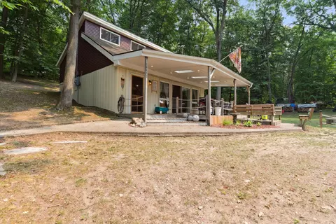 8175 Cole Grove Rd, Mecosta, MI 49332