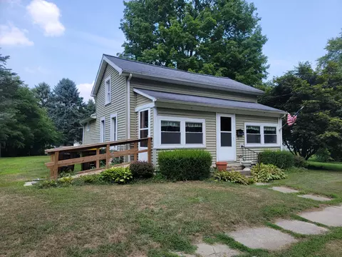 322 St Joseph St, Union City, MI 49094