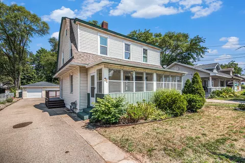 31 32nd St SE, Wyoming, MI 49548