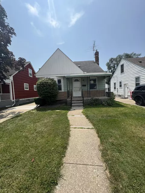 12937 Pullman St, Southgate, MI 48195