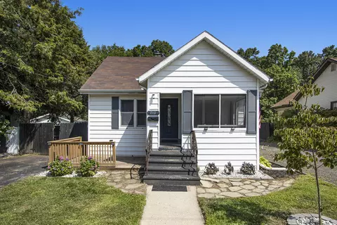 710 Parker Ave, Kalamazoo, MI 49008