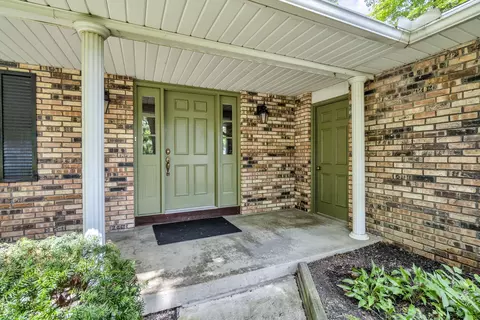 3628 Sassafras Dr, Jackson, MI 49201 photo 2