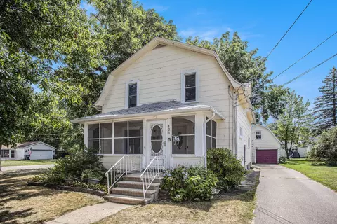 426 E Division St, Vicksburg, MI 49097