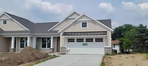 5460 Albright Ave SW #47, Grandville, MI 49418