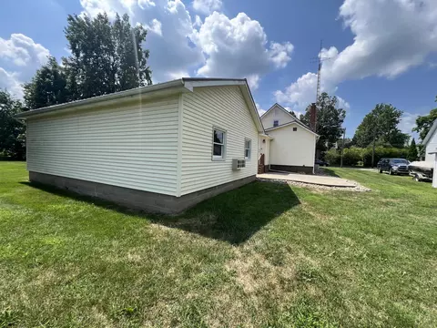 131 S Douglas St, Bronson, MI 49028 photo 27