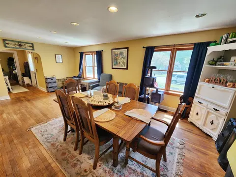 327 E Cherry St, Fremont, MI 49412 photo 11