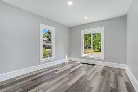 300 E Bennett St, Three Rivers, MI 49093 photo 9