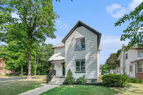 300 E Bennett St, Three Rivers, MI 49093 photo 2