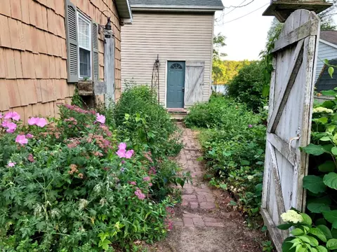 11612 Maple St, Big Rapids, MI 49307