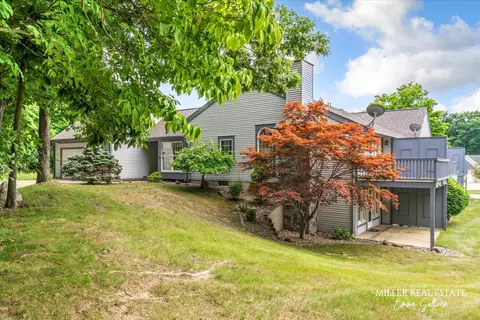 1535 Liberty Ln, Hastings, MI 49058