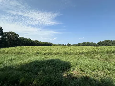 V/l Banker Street, Sturgis, MI 49091