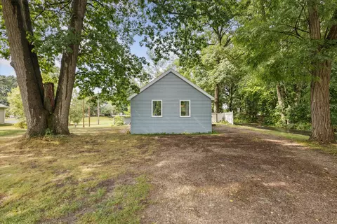 4059 W Stanton Rd, Stanton, MI 48888 photo 2
