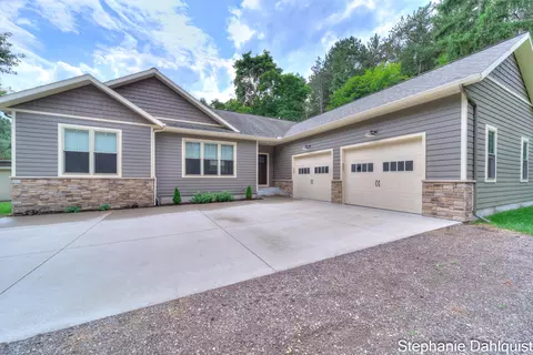 3349 E River Rd, Twin Lake, MI 49457