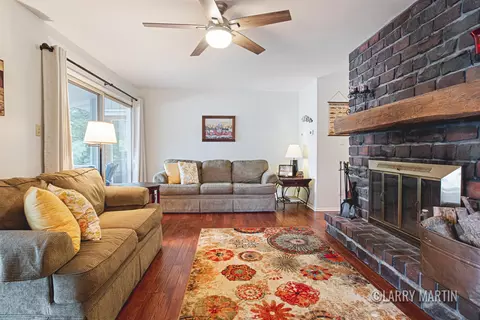 13105 S Englewright Dr, Sand Lake, MI 49343 photo 4
