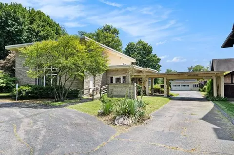 286 Capital Ave NE, Battle Creek, MI 49017