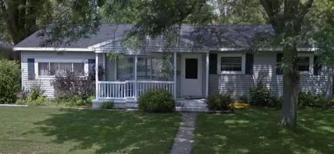 328 John St, Clare, MI 48617