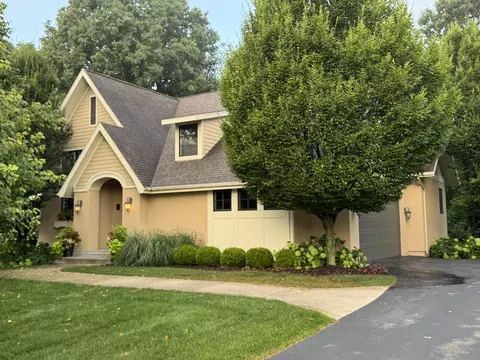 2065 Balsam Waters Ct, Grand Rapids, MI 49525