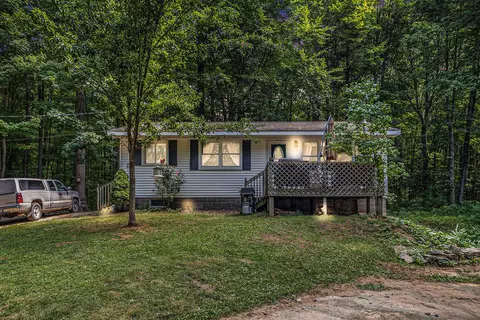 1010 S 42nd Ave, Shelby, MI 49455