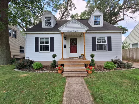 1434 Montague Ave, Muskegon, MI 49441