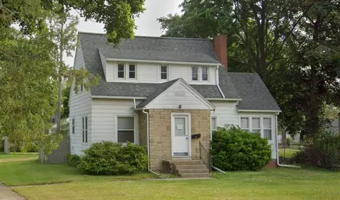 1334 W Highland Blvd, Battle Creek, MI 49015