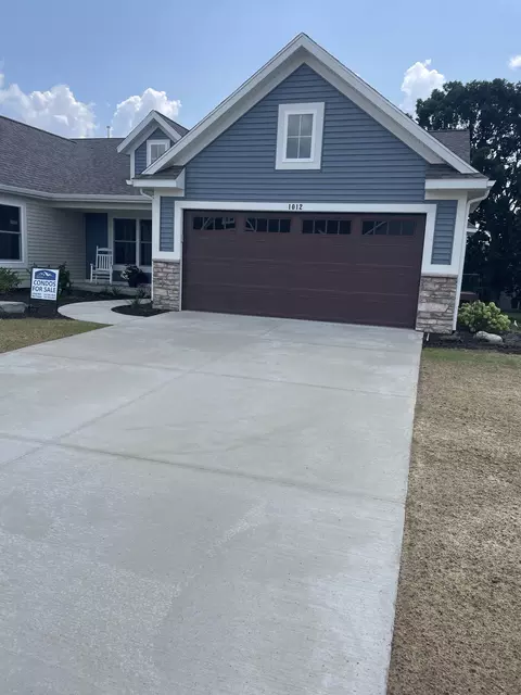1012 Bellview Meadow Dr, Byron Center, MI 49315
