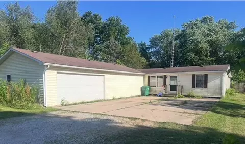 25923 Michigan 86, Sturgis, MI 49091