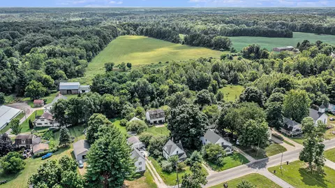 3898 K Dr S, East Leroy, MI 49051
