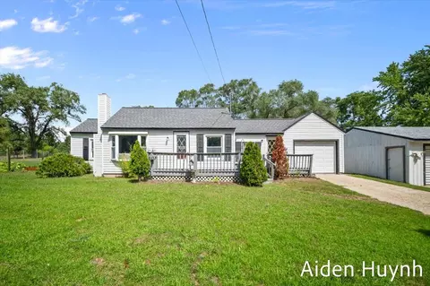 11550 W Sidney Rd, Gowen, MI 49326