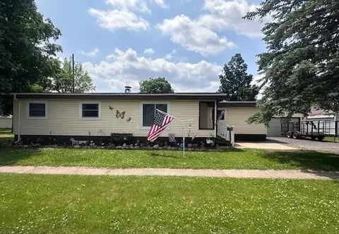 216 Fremont St, Bronson, MI 49028