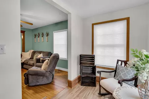 105 Mitchell St, Jackson, MI 49203 photo 9