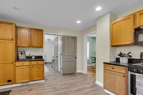 105 Mitchell St, Jackson, MI 49203 photo 17