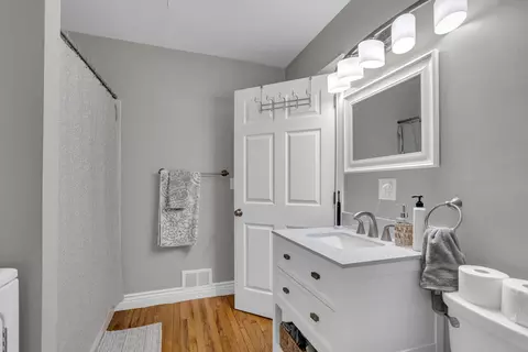 105 Mitchell St, Jackson, MI 49203 photo 23