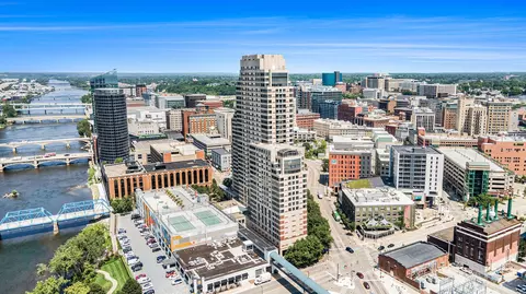 40 Campau Cir NW #2503, Grand Rapids, MI 49503