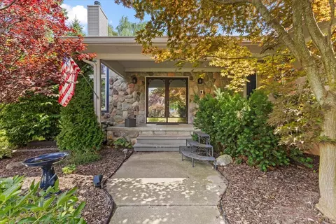 7025 Fay Dr, Van Buren Twp, MI 48111
