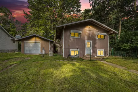 11644 13th St #215, Canadian Lakes, MI 49346
