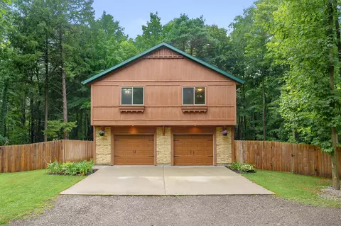 55800 30th St, Paw Paw, MI 49079