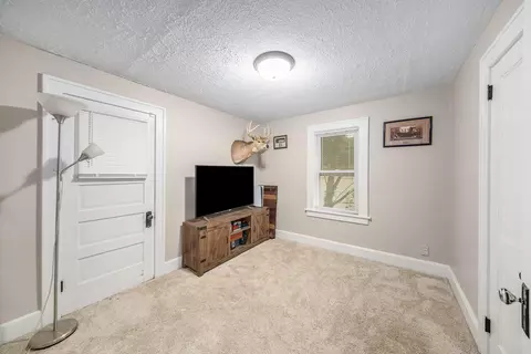 764 Douglas St, Jackson, MI 49203 photo 12