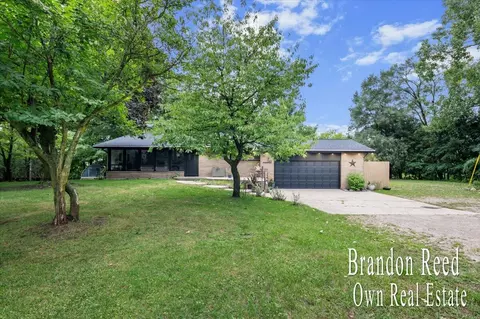 249 Thurman St, Belding, MI 48809 photo 5