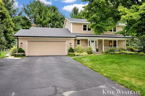 7716 Tobemory Ct SE, Ada, MI 49301