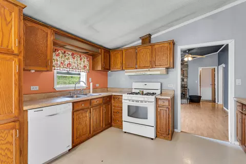 4100 Hawkins Rd, Jackson, MI 49201 photo 10