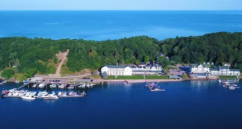 8535 S Portage Point Dr UNIT 39, Onekama, MI 49675
