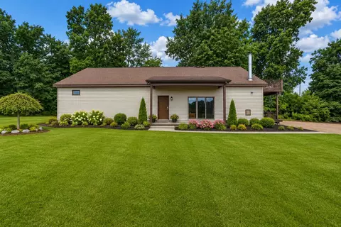 Exterior - 6314 Wheaton Rd, Jackson, MI 49201 photo 2 of 15