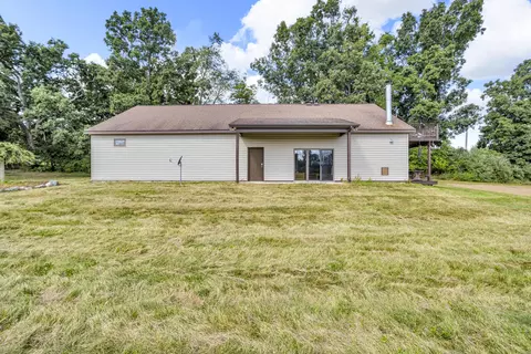 Exterior - 6314 Wheaton Rd, Jackson, MI 49201 photo 3 of 15