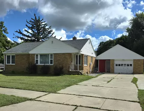240 Grape St, Portland, MI 48875