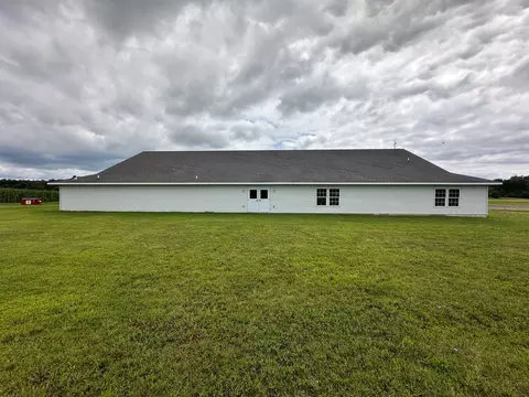 4181 E Mount Morris Rd, Mount Morris, MI 48458 photo 15