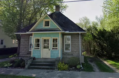 119 Water St, Grass Lake, MI 49240