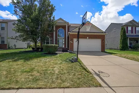 9740 Ravenshire Dr, Ypsilanti, MI 48198