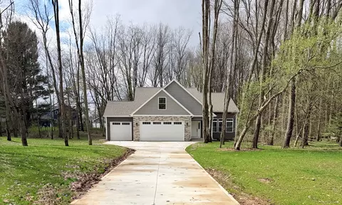 9209 Kellie Ln, Richland, MI 49083