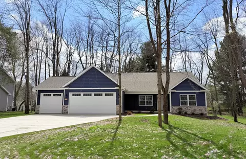 9194 Kellie Ln, Richland, MI 49083